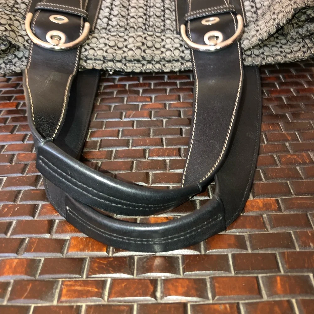 Coach signature “mini C” handbag. Leather & canvas. - Picture 11 of 16